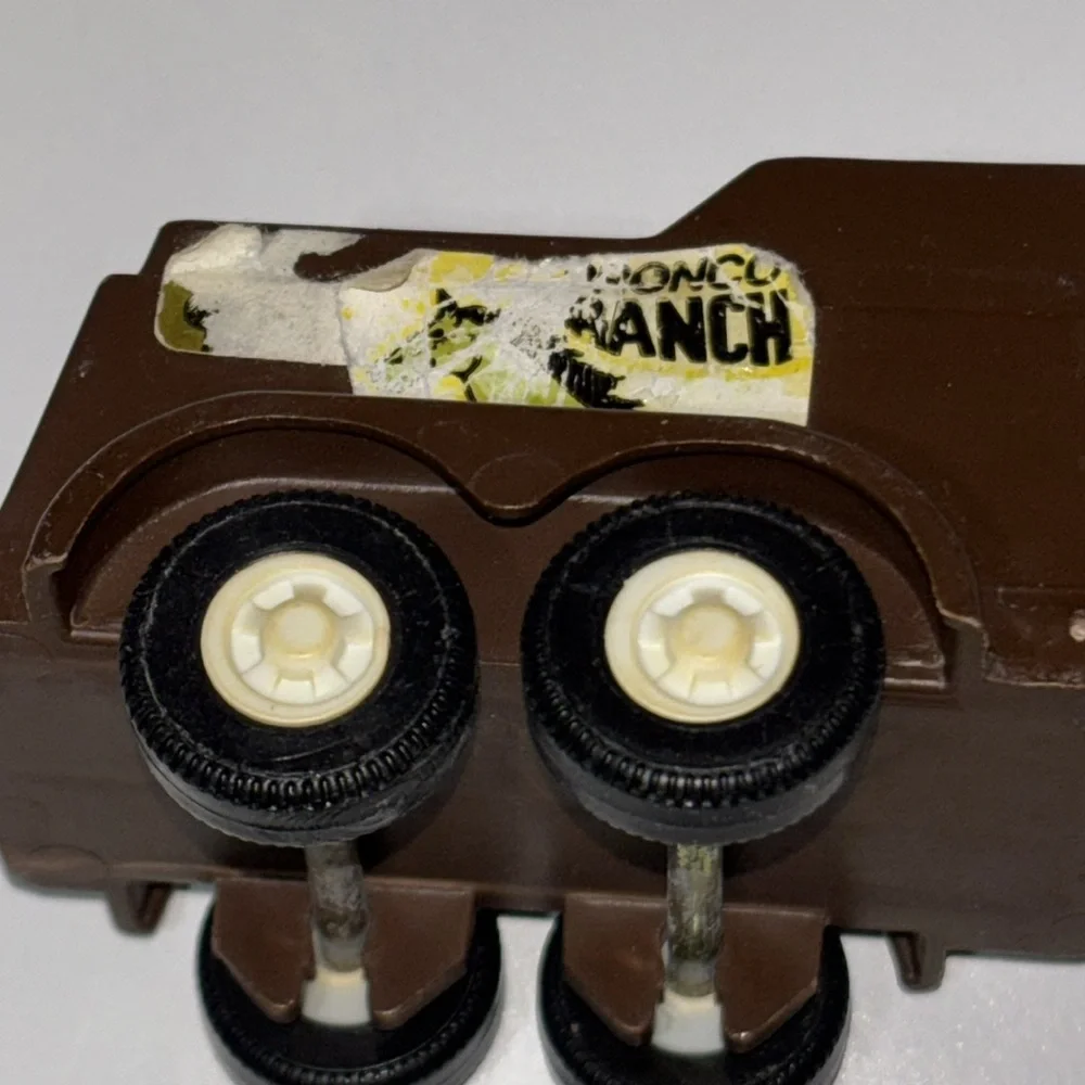 N/A vintage tootsietoy